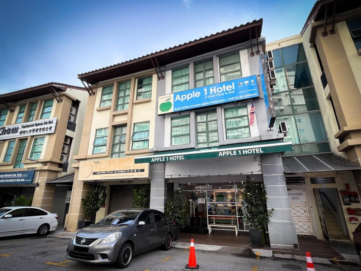 Apple 1 Hotel Queensbay Bayan Lepas Exterior photo