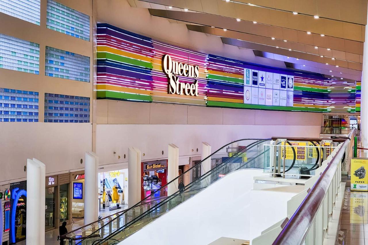 Apple 1 Hotel Queensbay Bayan Lepas Exterior photo