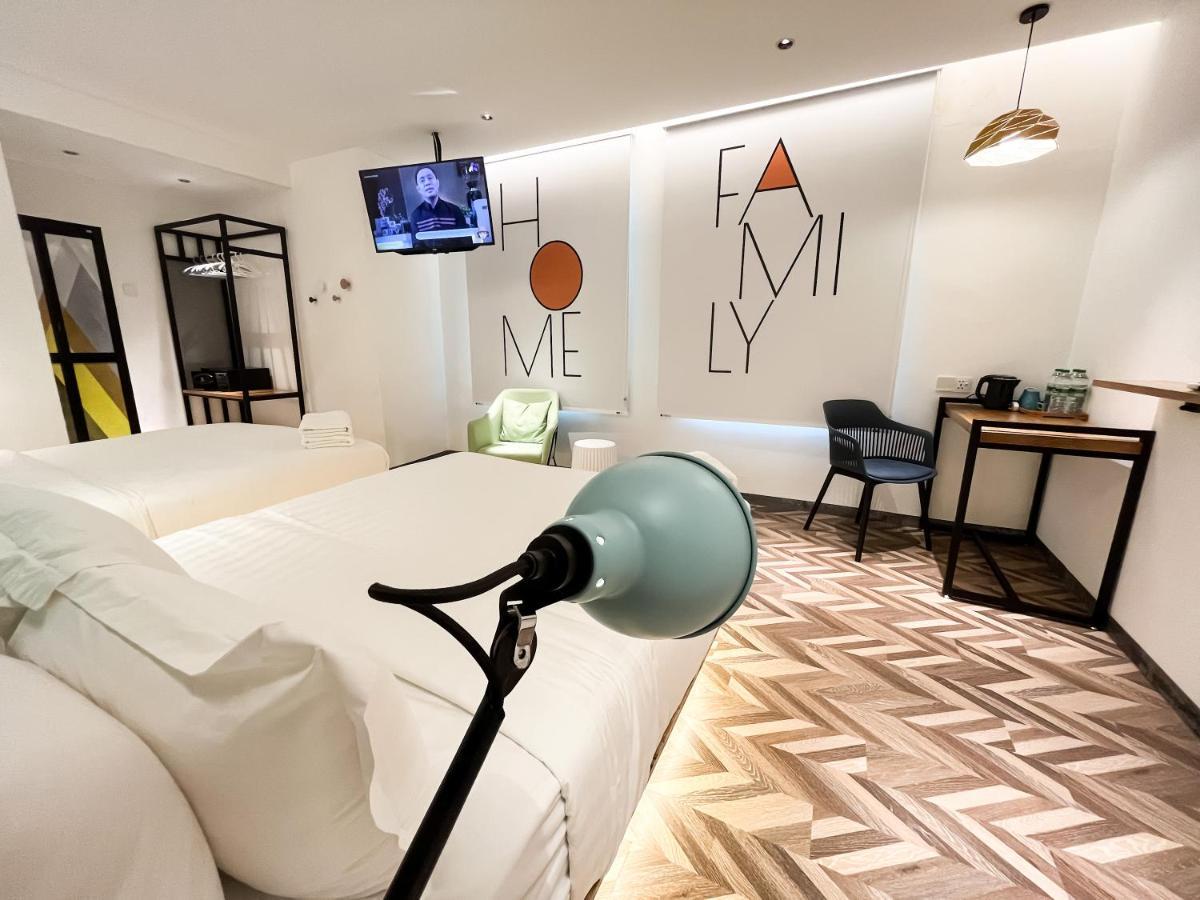 Apple 1 Hotel Queensbay Bayan Lepas Exterior photo