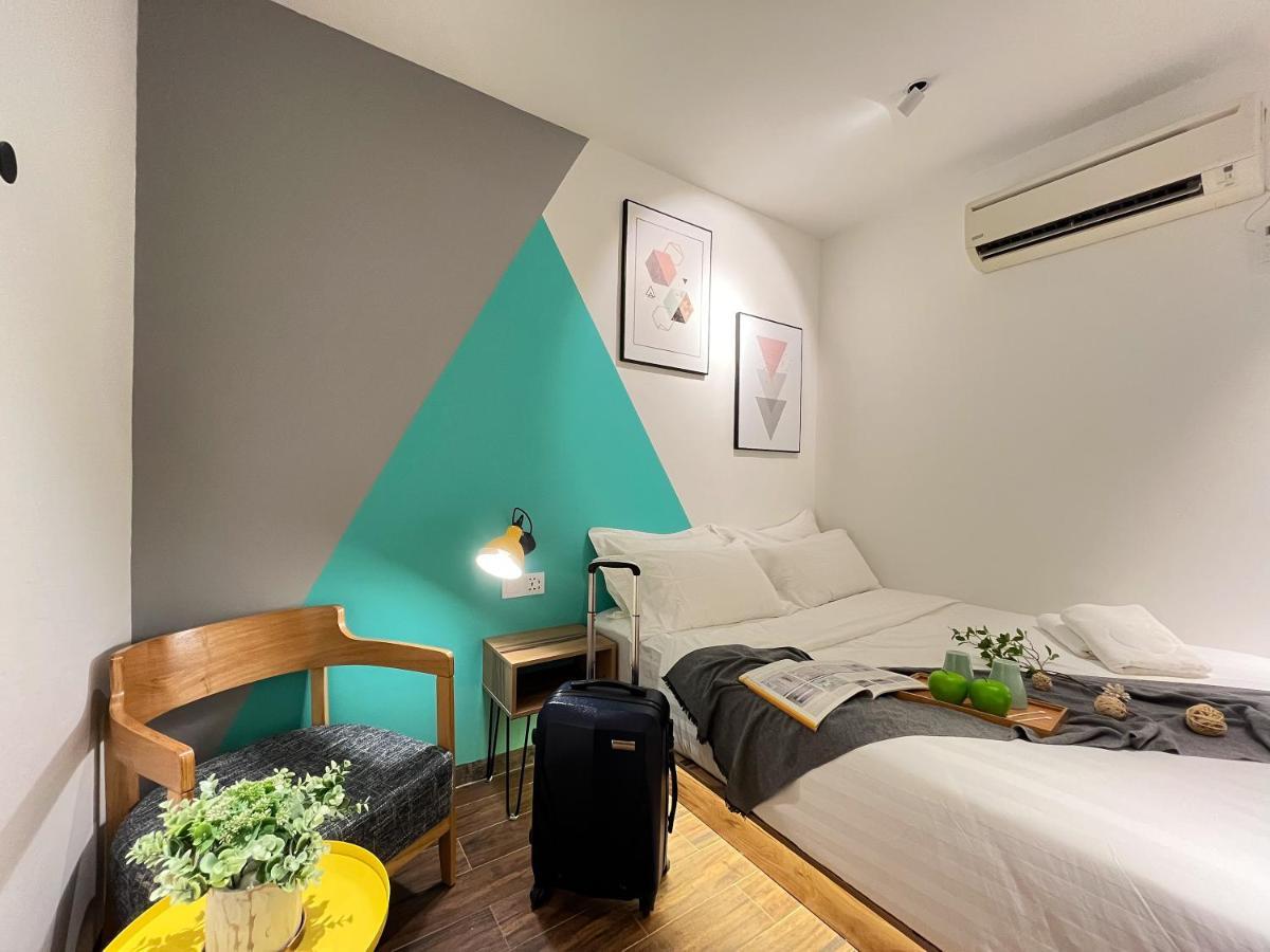 Apple 1 Hotel Queensbay Bayan Lepas Exterior photo
